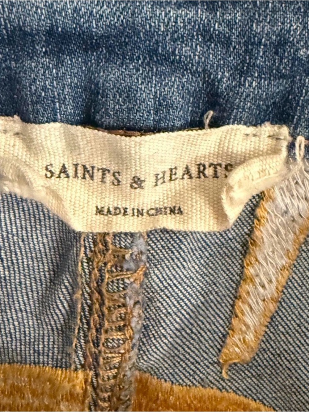 Embroidered Flared Jeans - Picture 4 of 5